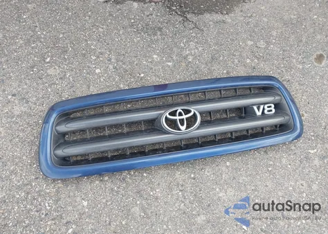 2002 Toyota Sequoia Sr5 V8 z USA, uszkodzony, nr VIN 5TDBT44A62S135557